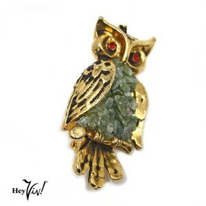 Vintage Owl Pin - Be Wise & Wear a Cool Pin - w Blue Stone Chips - Hey Viv